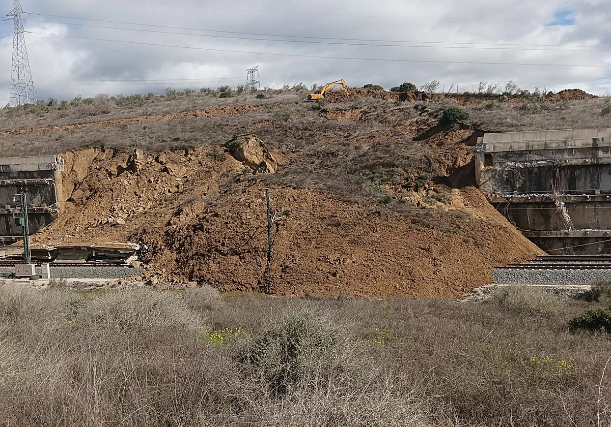 Malaga rail: state infrastructure company locates another problematic point in high-speed line