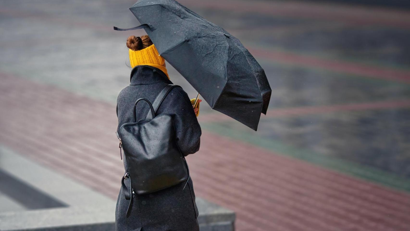 La Aemet alerta: activa el nivel rojo por fuertes vientos en la provincia de Castellón con rachas de 140 km/h
