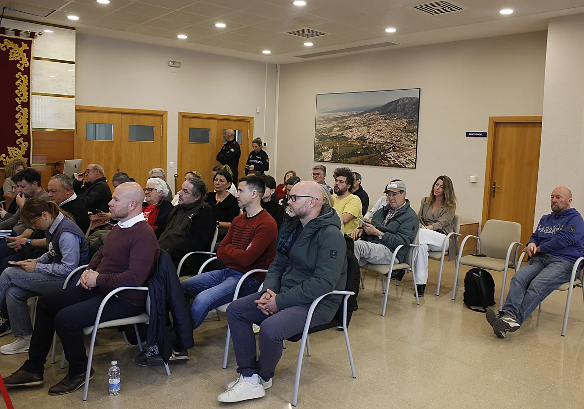 «¿Hasta cuándo tenemos que aguantar los vecinos el ruido del club de tiro?»