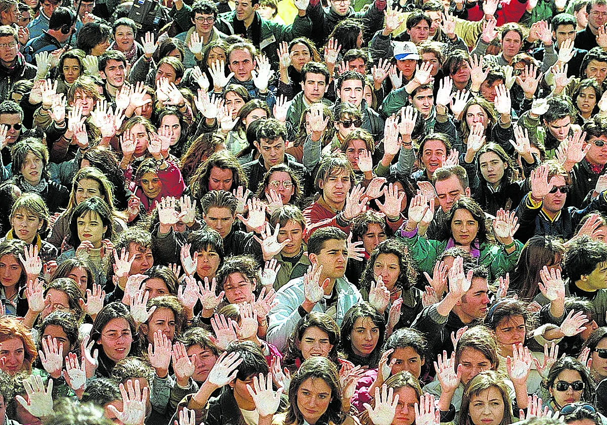 «Mi padre llevaba una nota en el bolsillo que decía 'No odiéis', y eso fue lo que defendió»