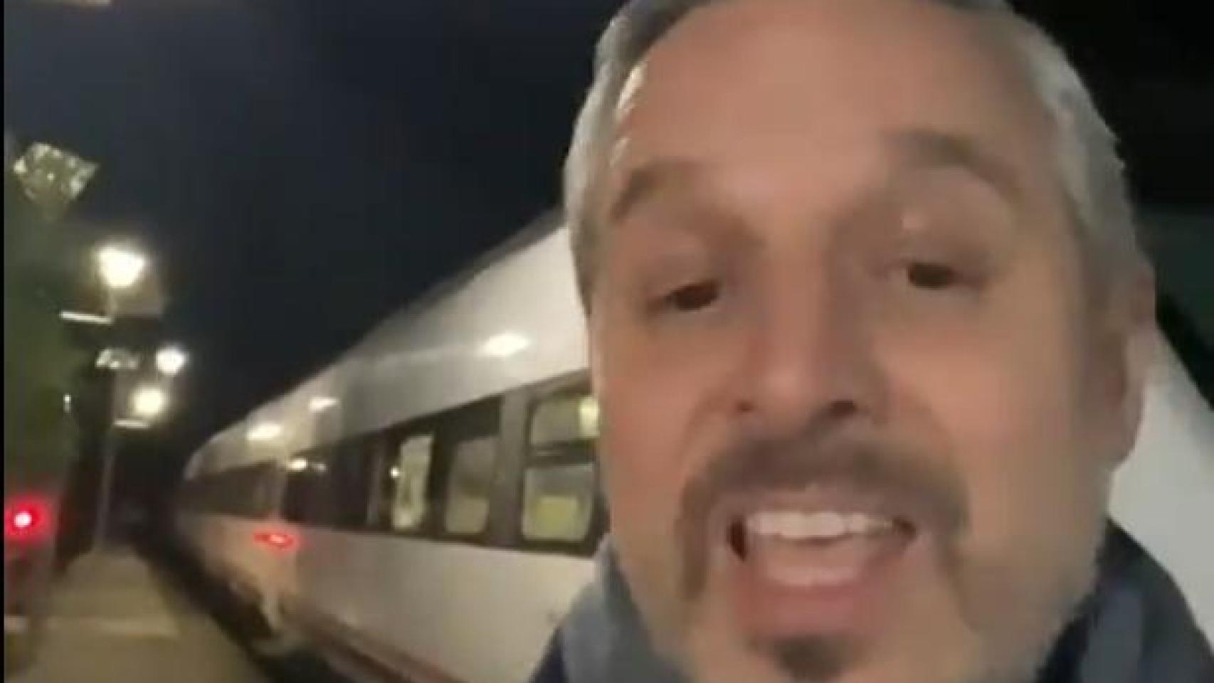 La odisea de Juan Bravo, más de seis horas tirado en un tren: "¿Y dice Puente que el tren vive el mejor momento? Márchate ya"