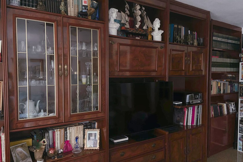 El "mueble de salón" canónico en la España de los 80 y los 90 está muerto. Eso dice más de nosotros de lo que aparenta