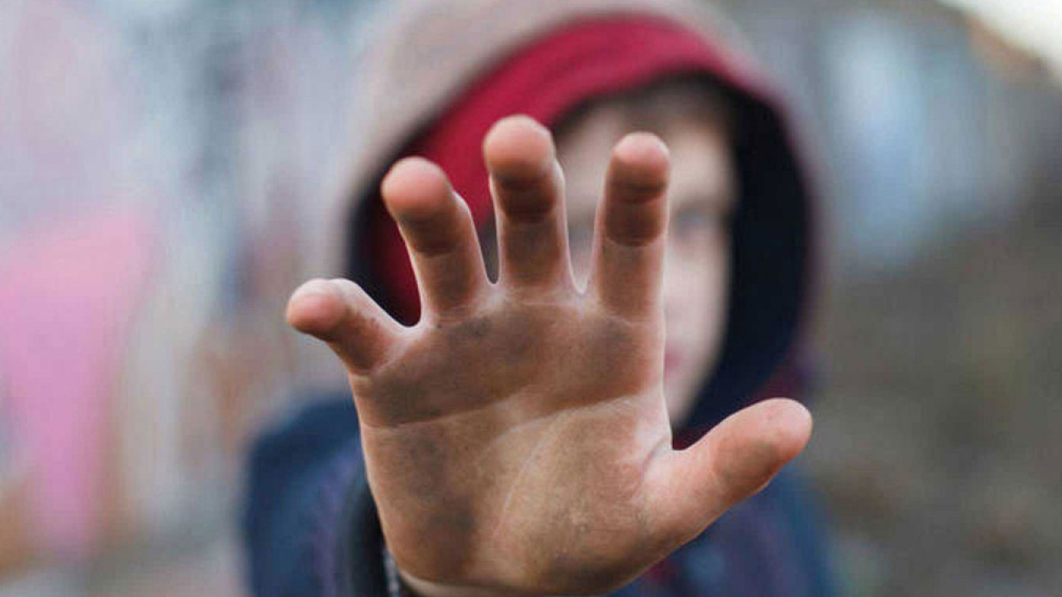 Una profesora es condenada a 10 años de prisión por abusar sexualmente de dos estudiantes