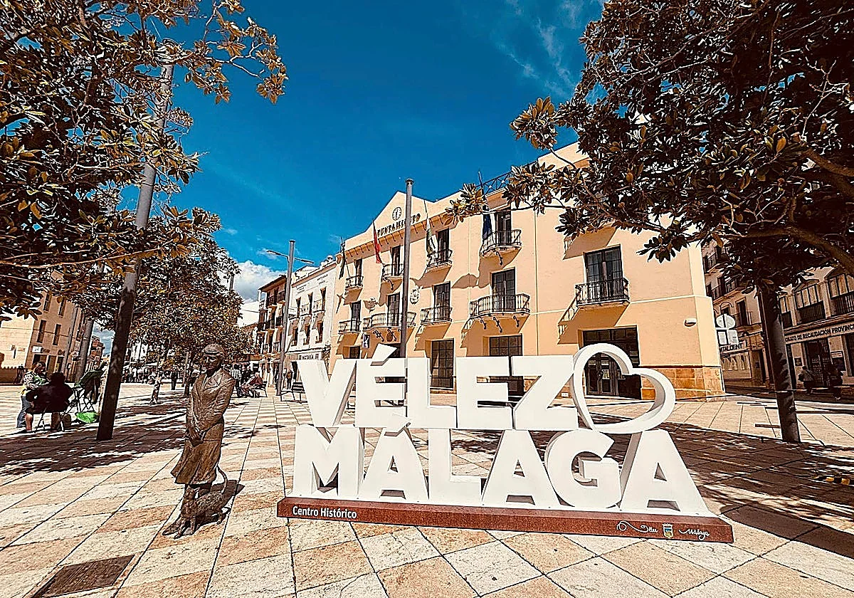 Ratifican el despido de un conserje de Vélez-Málaga por intentar llevarse documentos oficiales