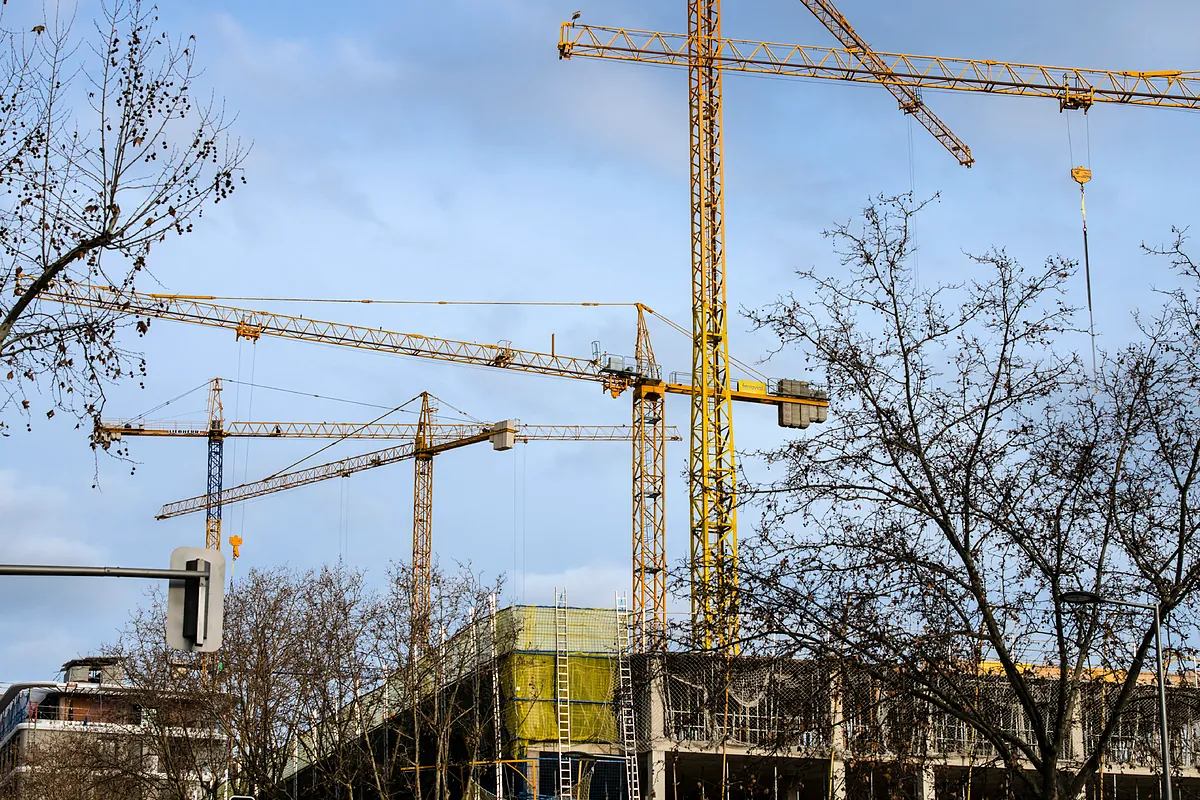 Planes de pensiones: Sacyr, Acciona ACS y Ferrovial optan por la prudencia