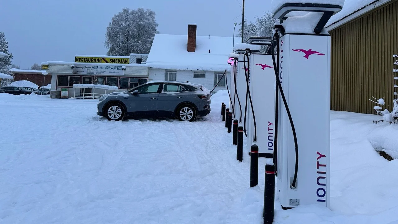 Esta tecnología alemana promete acabar con uno de los mayores problemas de los coches eléctricos en invierno