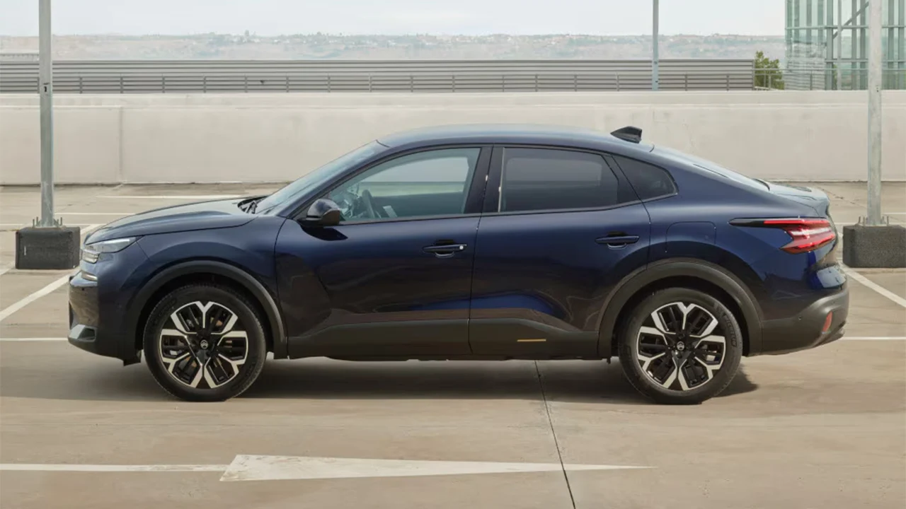 Dacia no puede igualar este coche barato hecho en España con etiqueta ECO y un precio que pone en jaque al Skoda Octavia