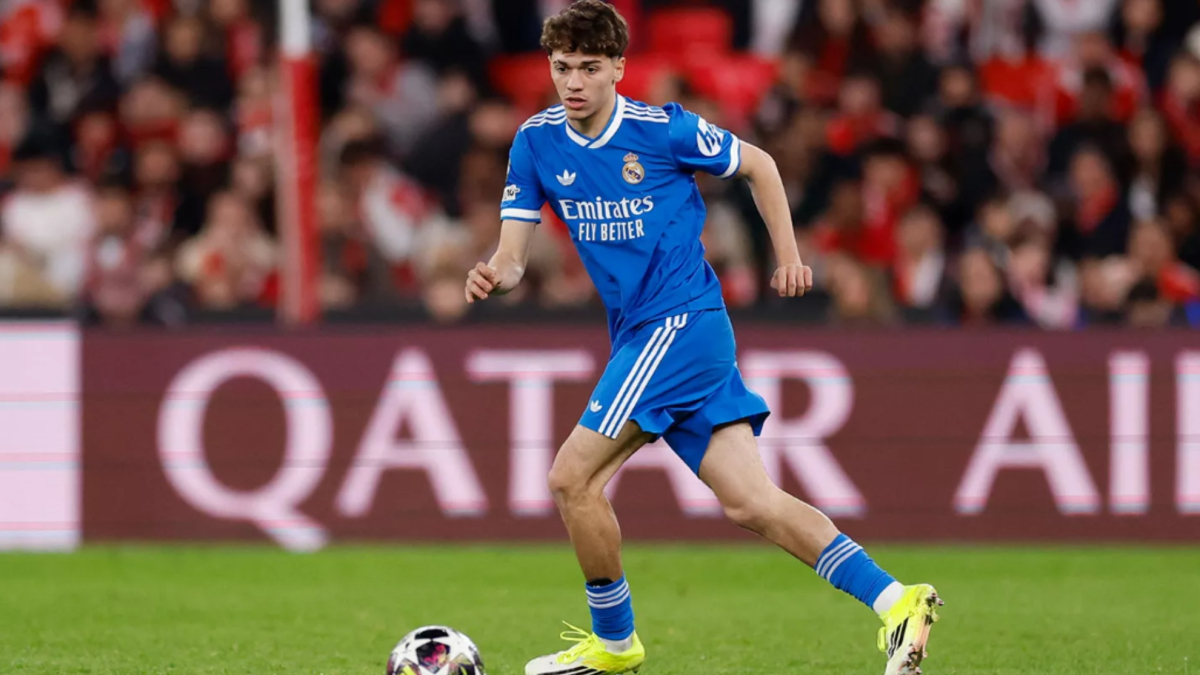 El triplete de Arbeloa con Thiago Pitarch: "A por muchos más, bestia"