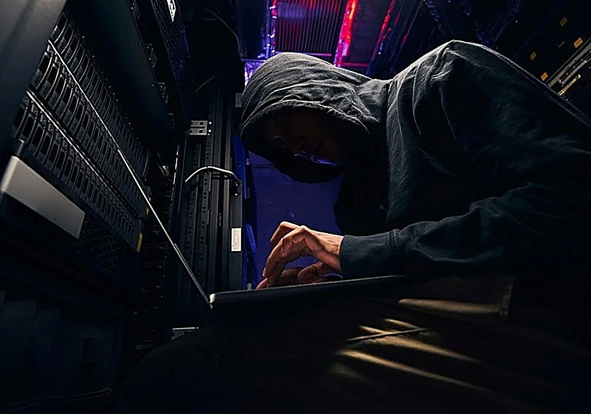 How a Tenerife hacker stayed at the Ritz Madrid for €0.01: Operation Drago arrest details