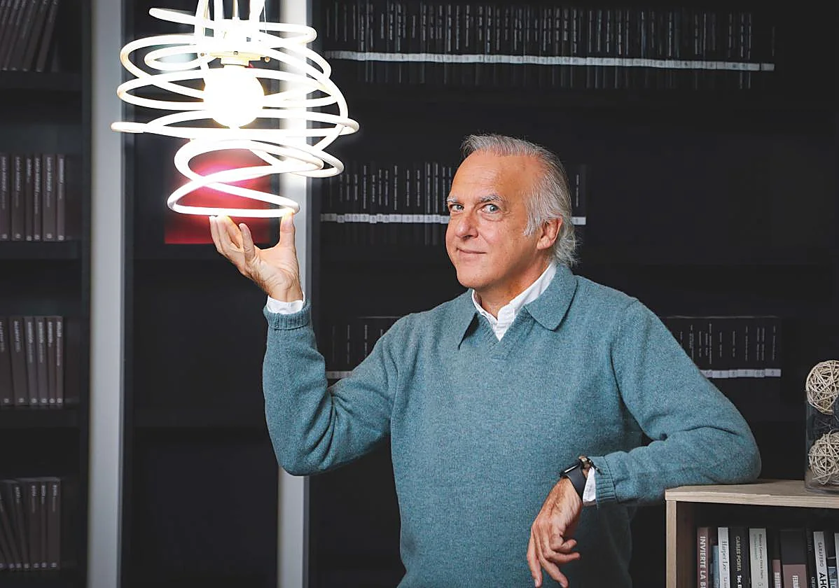 Paco Arango: «Las coincidencias son la forma en que Dios se mantiene en el anonimato»