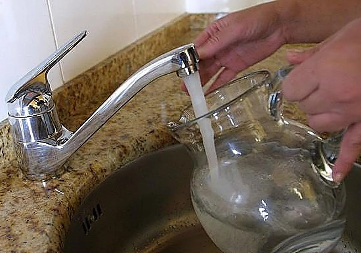 Cortes de agua o tráfico en estas calles de Málaga por obras de Emasa la próxima semana