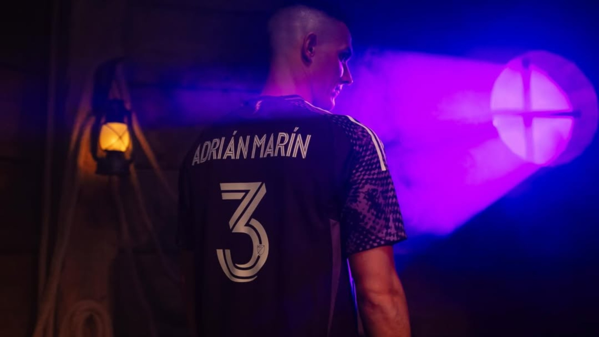 Arranca el sueño americano de Adrián Marín: "El rival a batir es Messi"