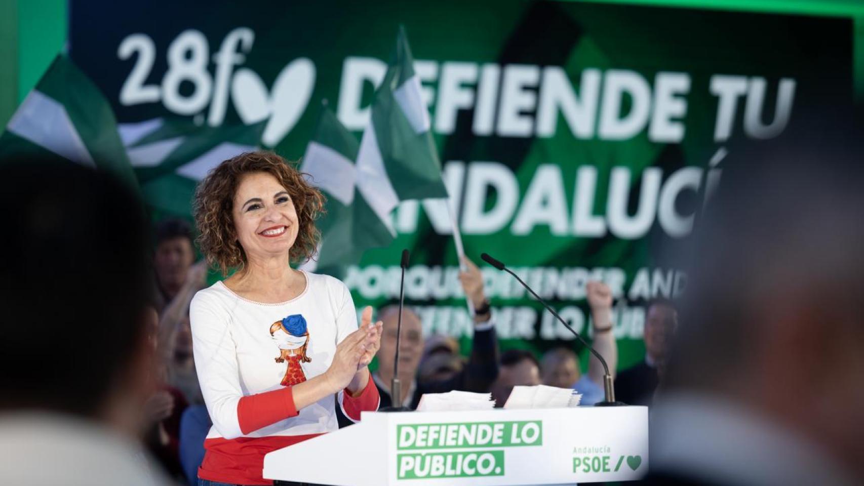 Montero celebra el 28F en Jaén y carga contra Moreno: “Algunos son rápidos posando y muy lentos gestionando”