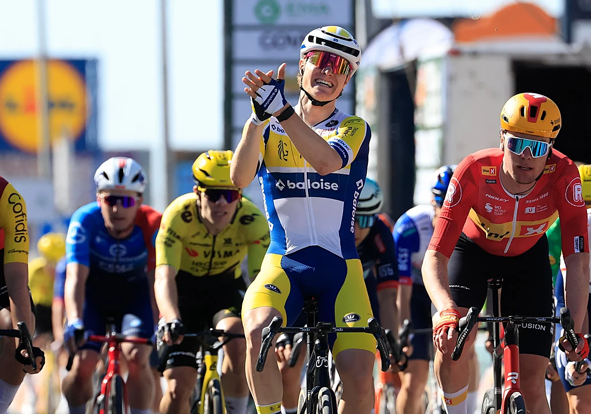 El belga Tom Crabbe se impone en la cuarta etapa, que se decide también al esprint