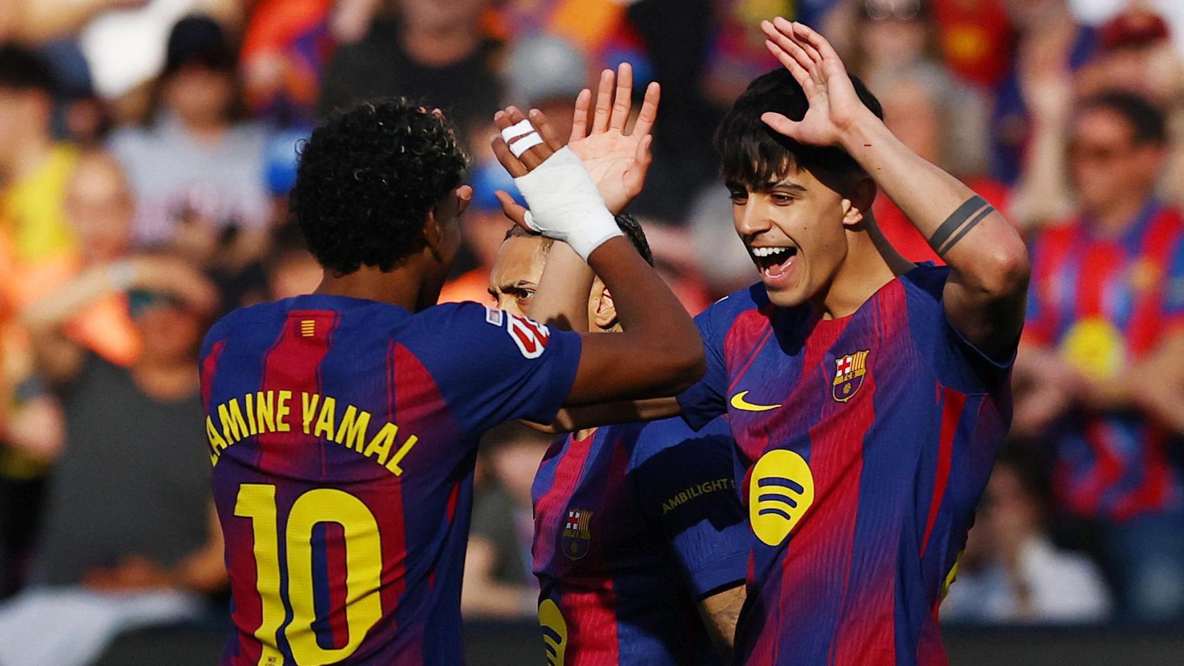 El Barça solventa sin alardes el trámite ante el Levante en el Camp Nou y recupera el liderato de La Liga