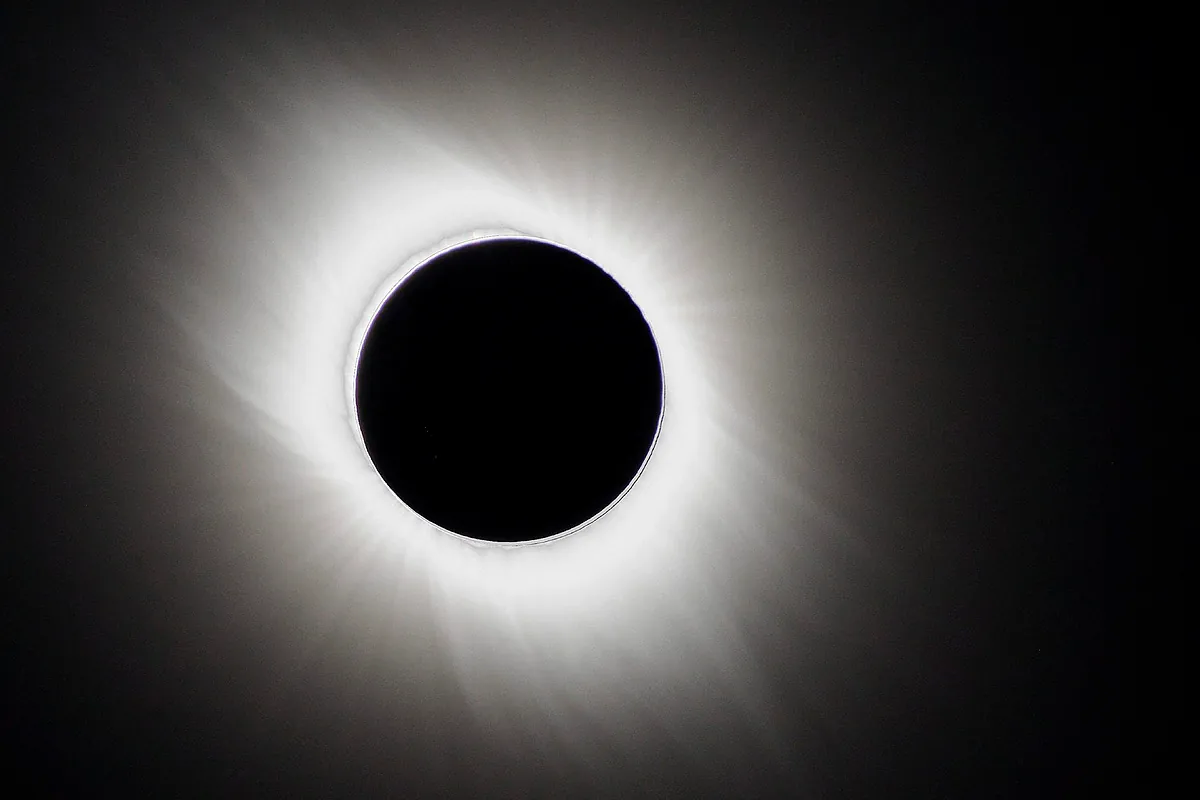 Se aproxima el Trío de Eclipses: dos eclipses solares totales y un anillo de fuego visibles desde España