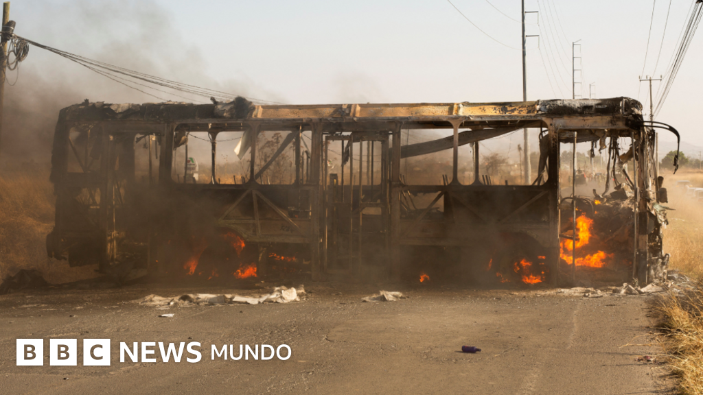 El ejército mexicano mata al narcotraficante "el Mencho", líder del Cartel de Jalisco que responde con una ola de violencia