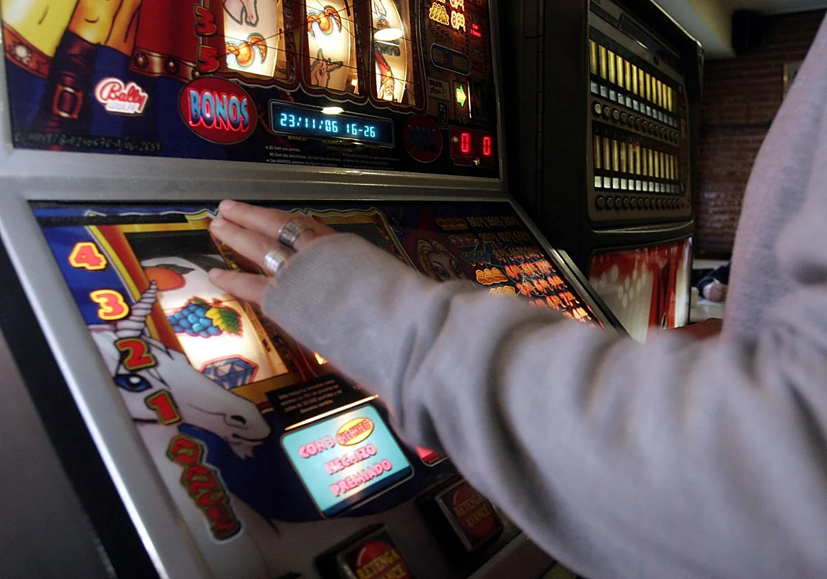 «El joven que apuesta tiene muy difícil no ser tentado, basta con abrir el móvil»