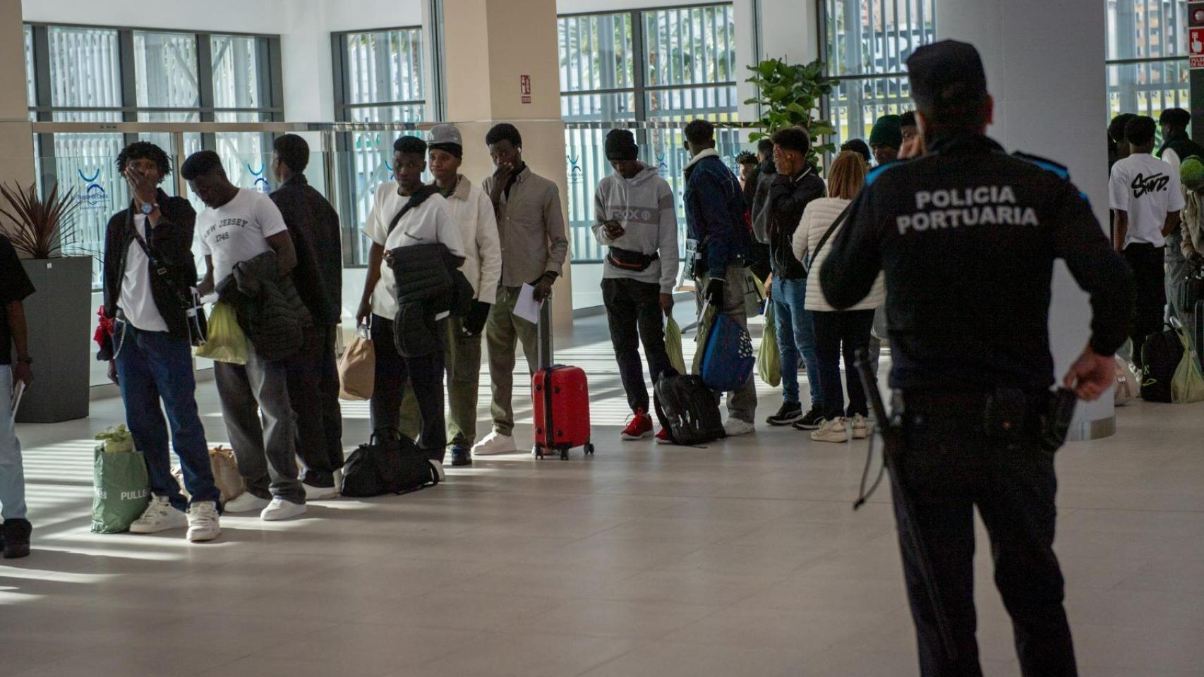 Los inmigrantes ocupan el 80% de los nuevos empleos creados desde 2024 y otros 422.000 cobran el Ingreso Mínimo Vital