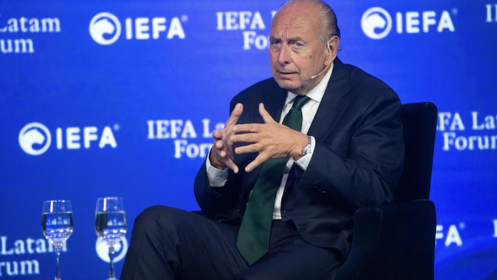 El magnate argentino Manzano frena su inversión en el canal de los afines al Gobierno semanas antes de se adjudique la licencia