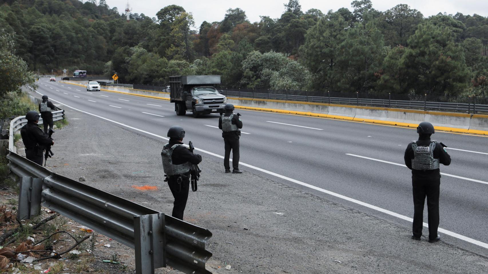 La caída de 'El Mencho' desata una ola de violencia en México: 26 muertos en los choques entre el Ejército y el CJNG