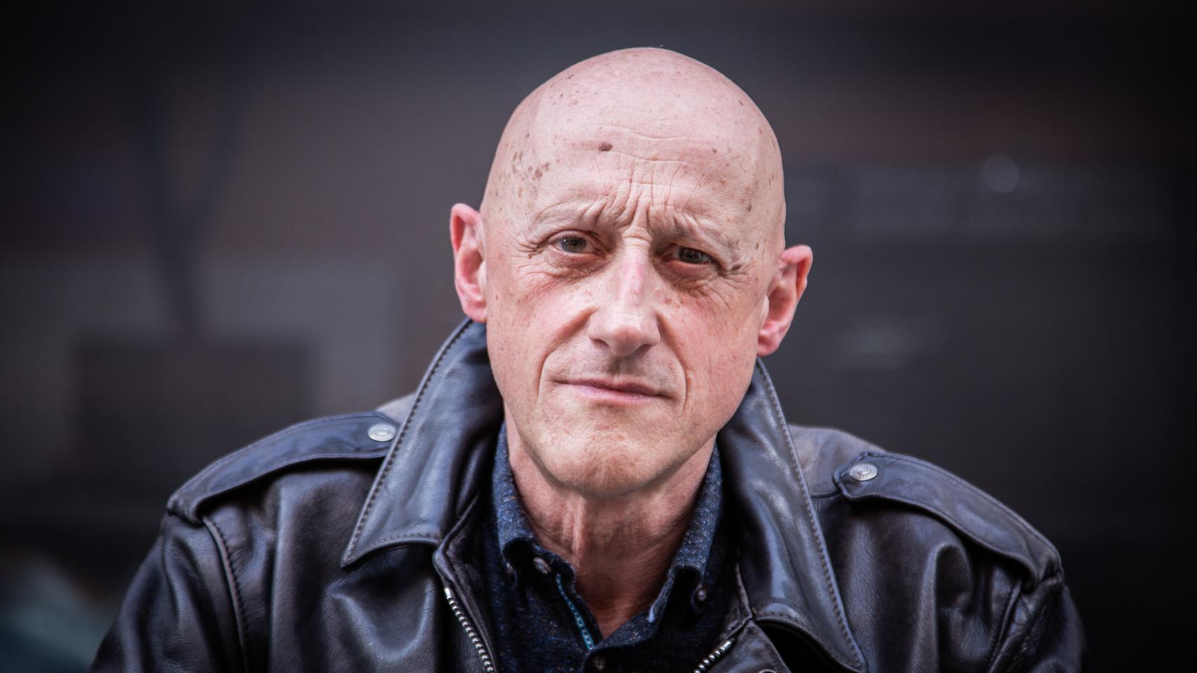 Lo que Jorge Ilegal me confesó con tres cervezas: con amor o con odio, pero siempre con violencia