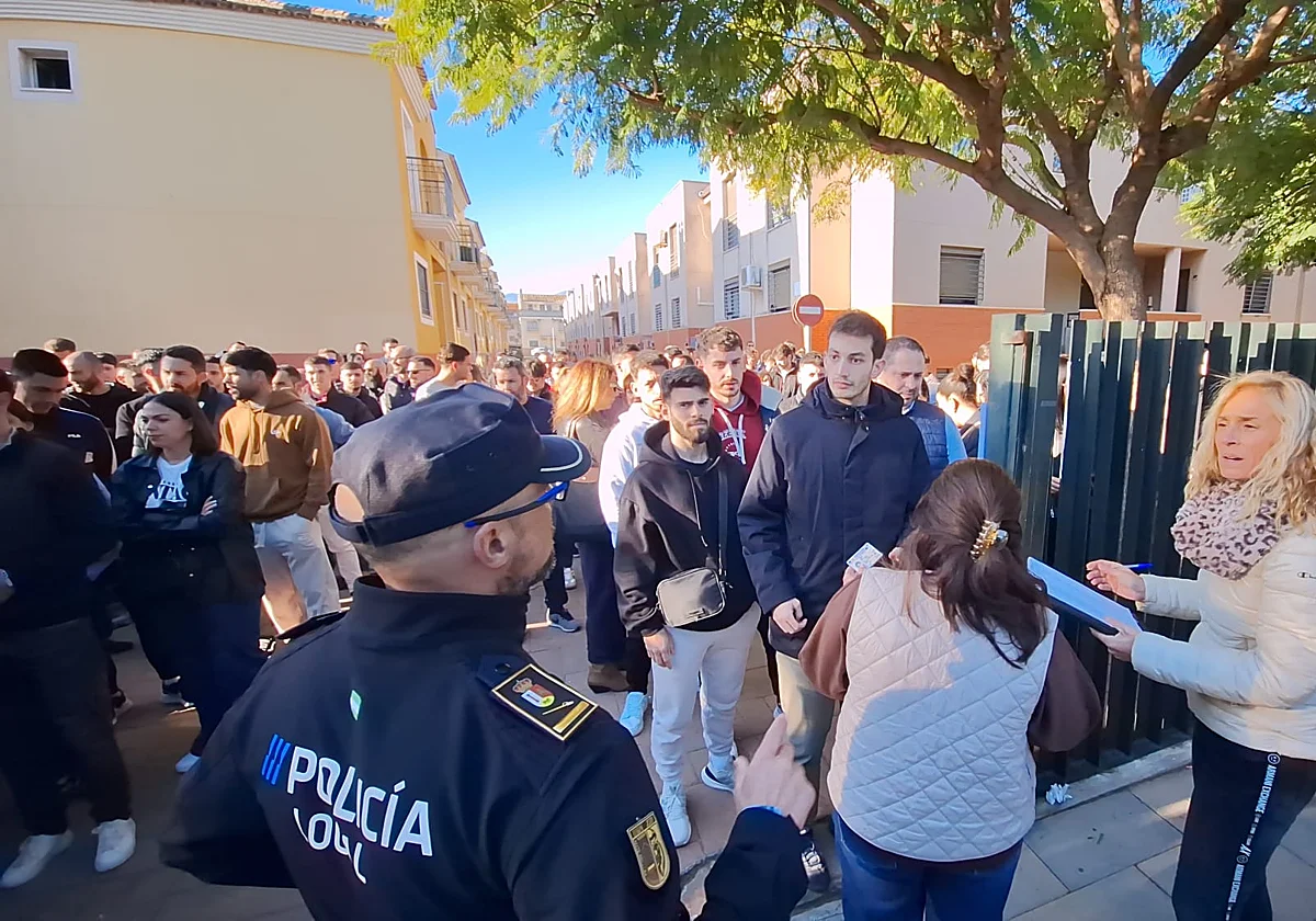 375 aspirantes para 8 plazas de policía local en Alhaurín de la Torre