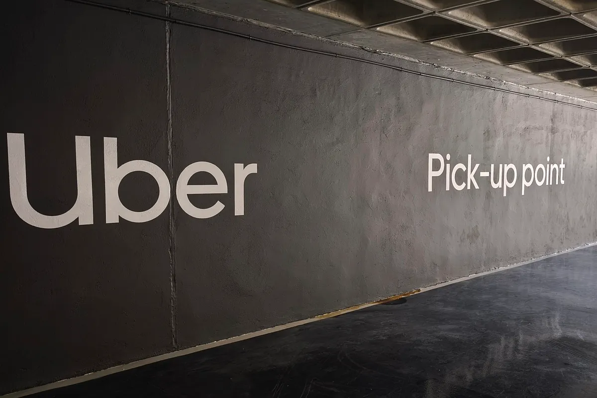 Uber adquirirá la aplicación SpotHero