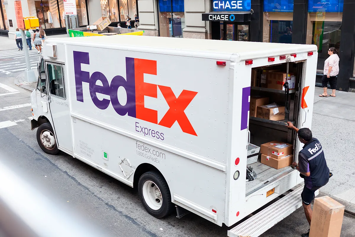 FedEx demanda al Gobierno de EEUU y reclama el "reembolso completo" de los aranceles anulados