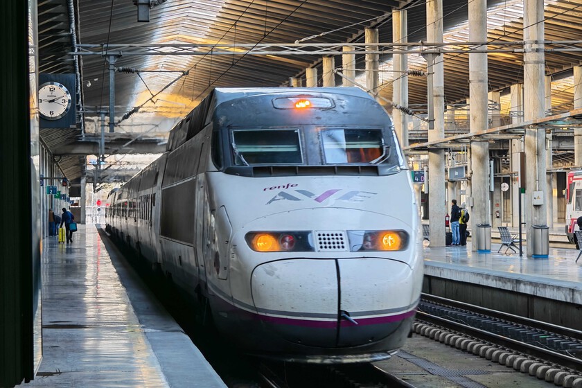 En 1970, el tren a mi pueblo de Extremadura tardaba 20 minutos más que hoy. Es un doloroso recordatorio sobre la "alta velocidad"