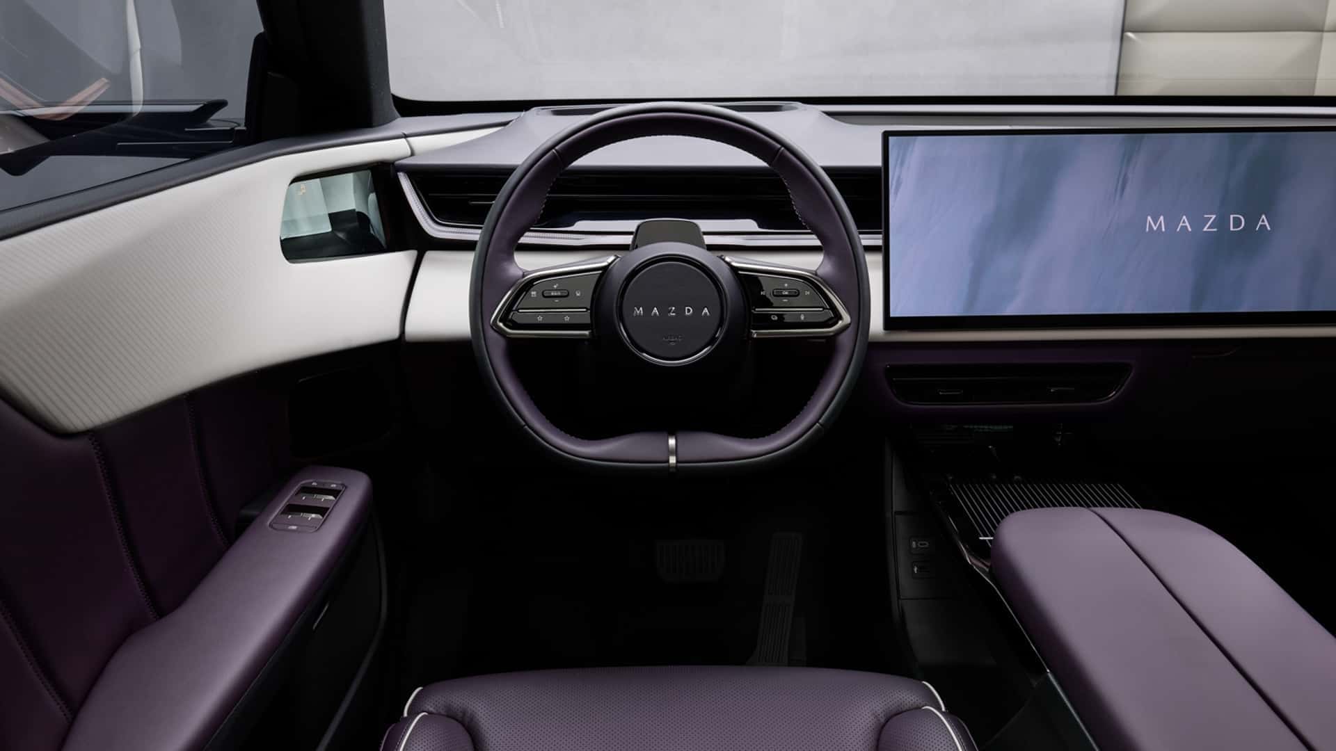 Mazda CX-6e, el interior del nuevo SUV japonés