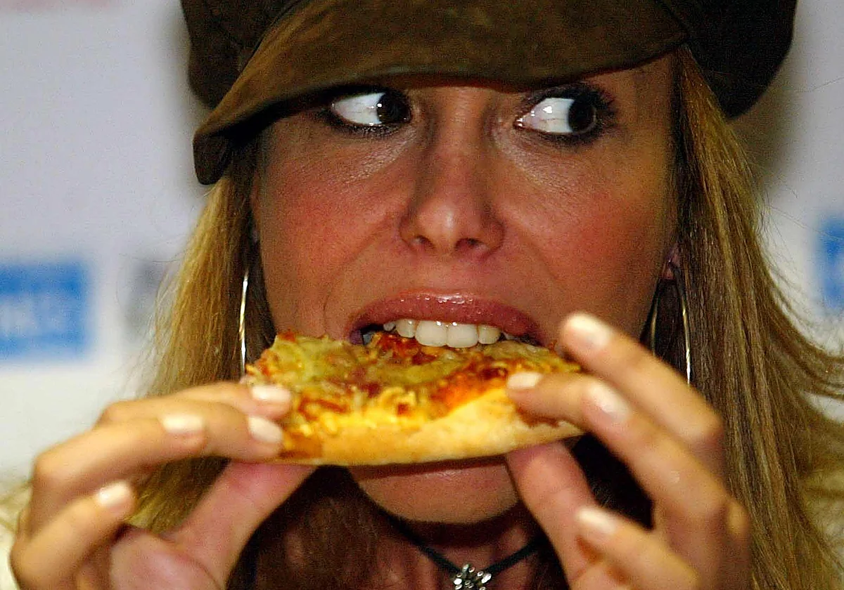 La comida 'apta para microondas' libera «sustancias tóxicas» al calentarse, alerta Greenpeace