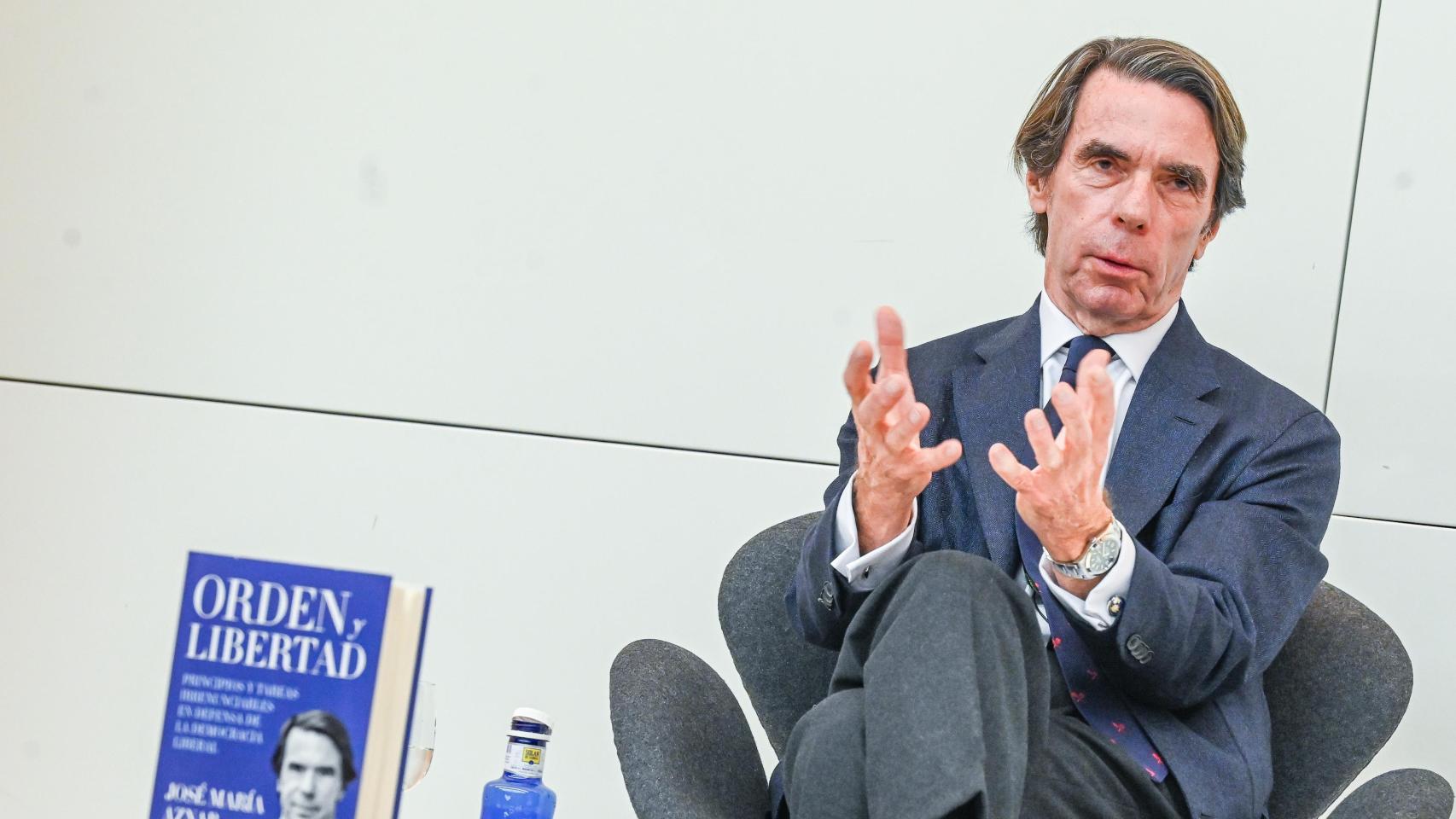 Aznar: "Los dirigentes de Vox están encantados con Sánchez, me gustaría conocer sus conversaciones con el Gobierno"