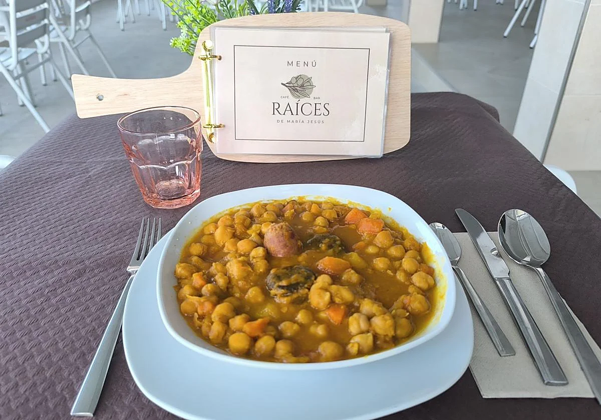 Nuevo restaurante en Riogordo: volver a casa para cocinar lo que aprendió de su madre y de su abuela