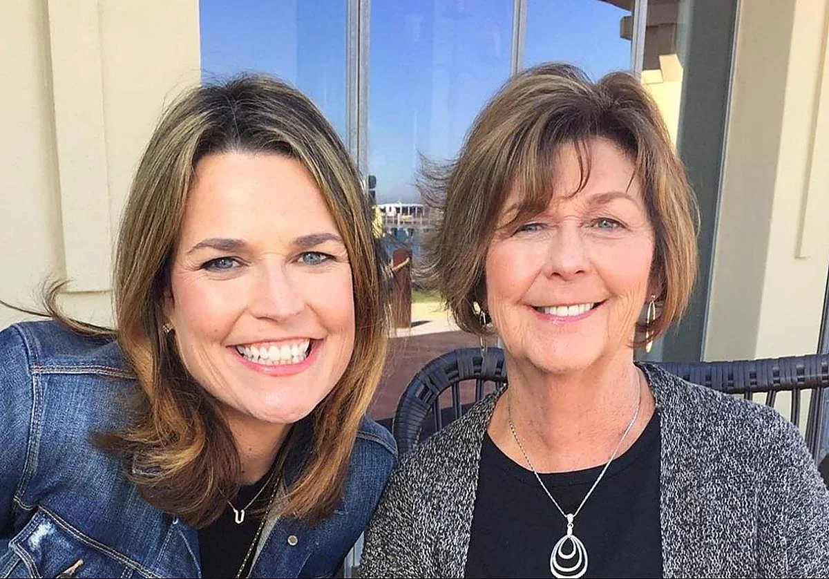 La periodista Savannah Guthrie ofrece, entre lágrimas, un millón de dólares para encontrar a su madre secuestrada