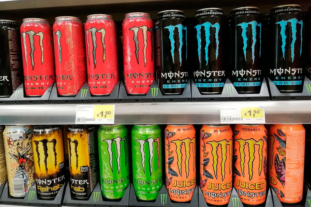 El Gobierno prohibirá la venta de bebidas energéticas a los menores de 16 años