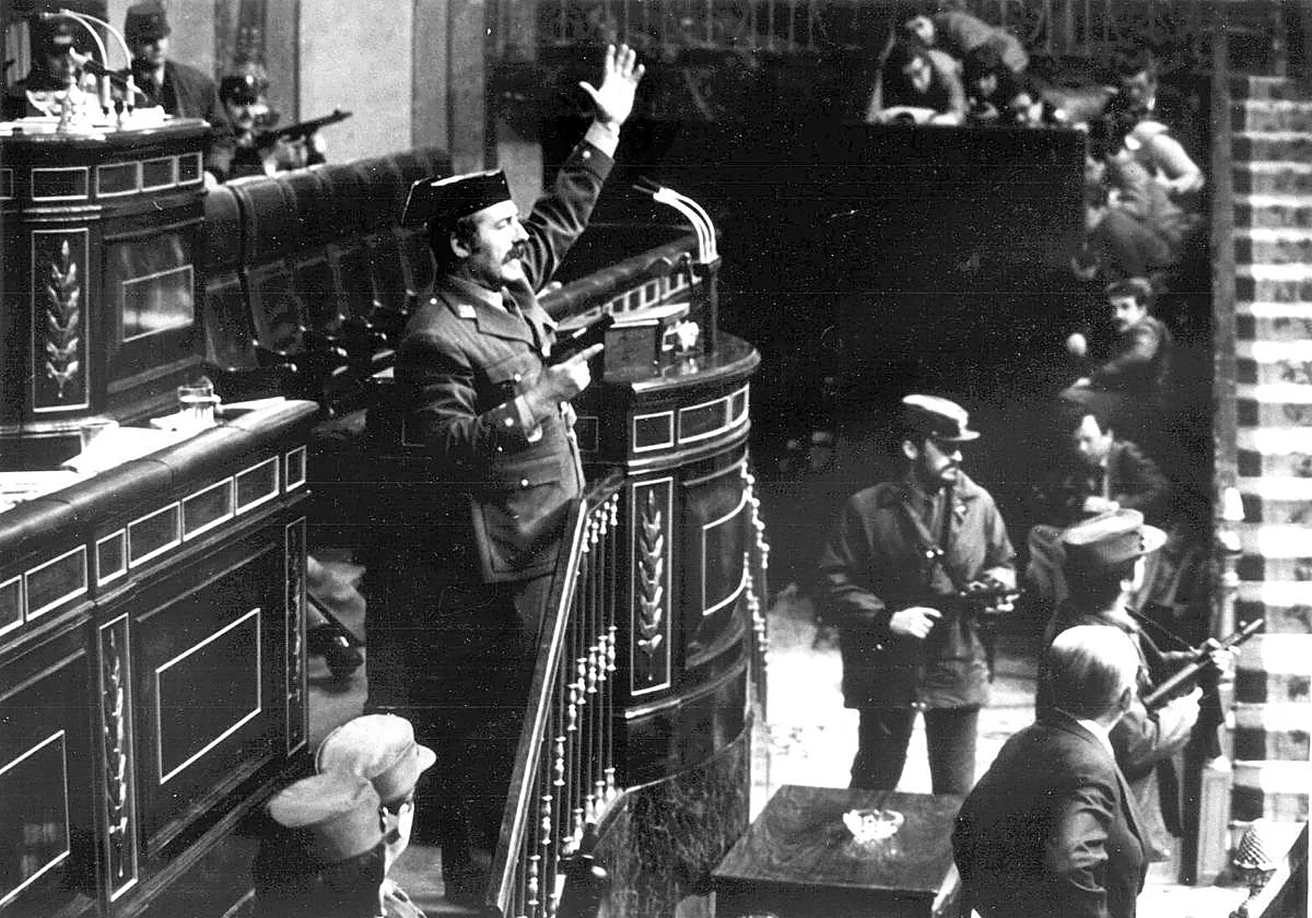 Los conspiradores del 23-F consideraron al Rey un objetivo «a batir y anular»