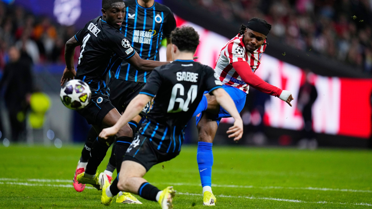 El cariñoso gesto de Simeone con Lookman