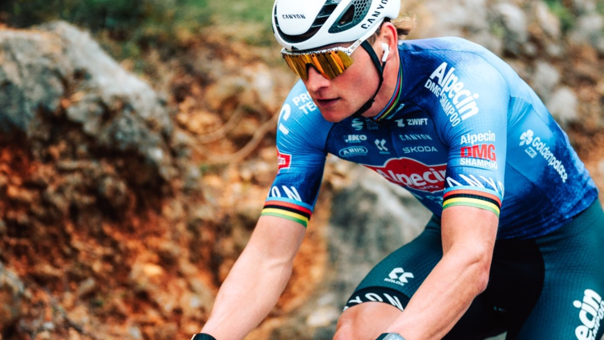 Van der Poel confirma su hoja de ruta para la primavera: Omloop, Monumentos y adoquines