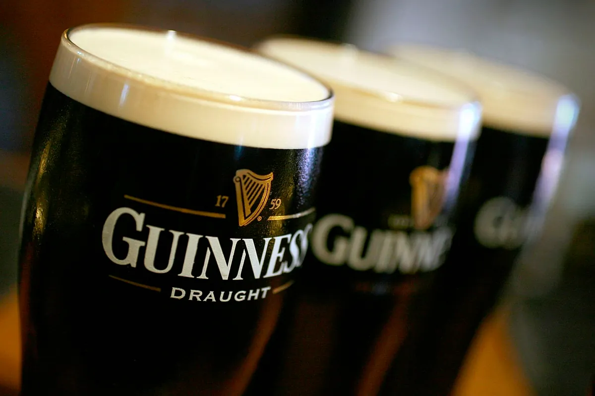 El nuevo CEO de Diageo recorta el dividendo y anuncia rebajas de precios