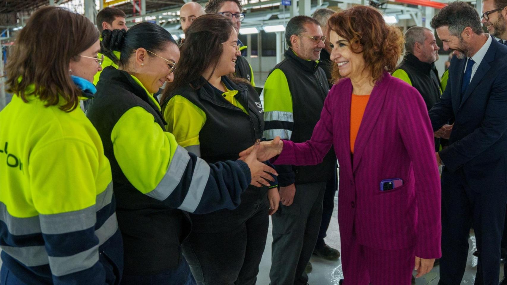 Hacienda aplicará el 'café para todos' en la condonación de la deuda autonómica y no individualizará las quitas