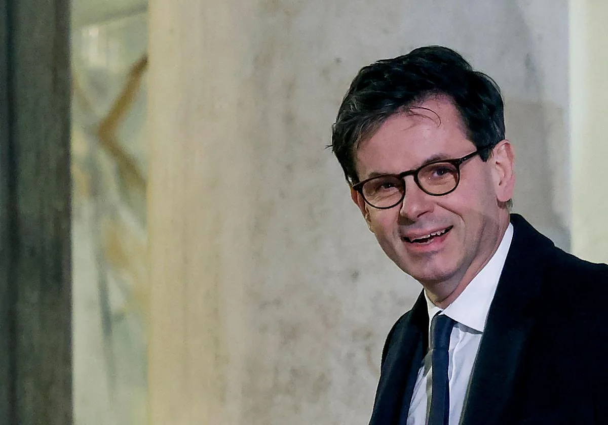 Francia elige al director del Palacio de Versalles para dar un nuevo impulso al Louvre