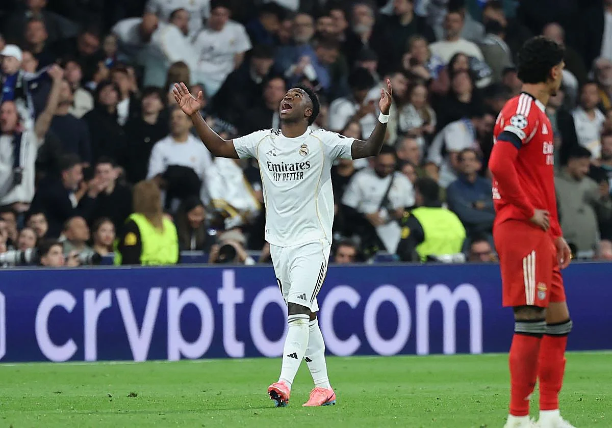 Vinicius evita un sofoco al Real Madrid, a octavos sin alardes