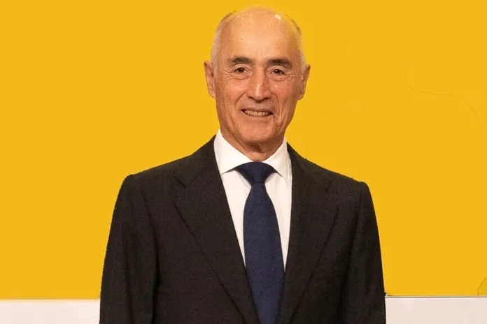 Ferrovial gana 888 millones de euros en los últimos 12 meses, un 72% menos