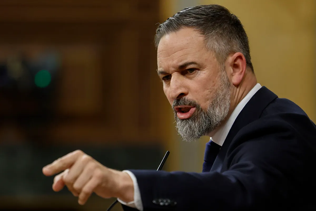 A Abascal se le está poniendo cara de Rivera... o de Iglesias