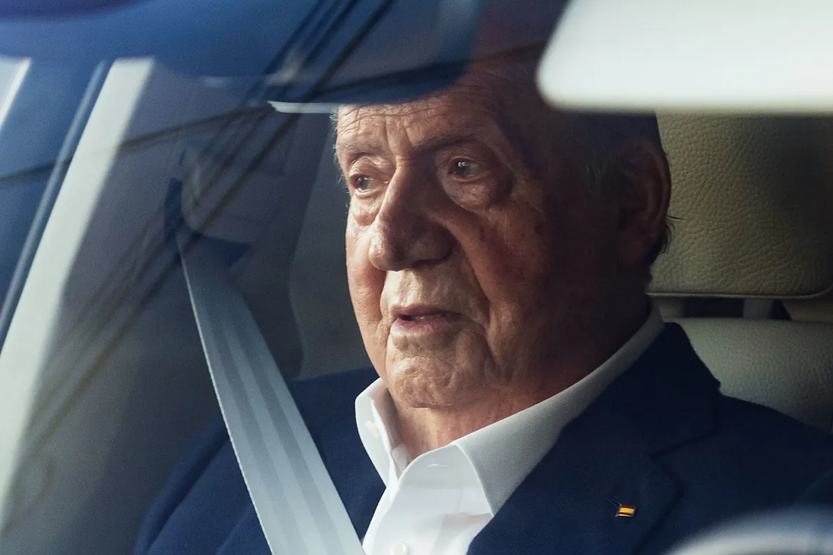Feijóo pide que el rey emérito Juan Carlos I regrese a España