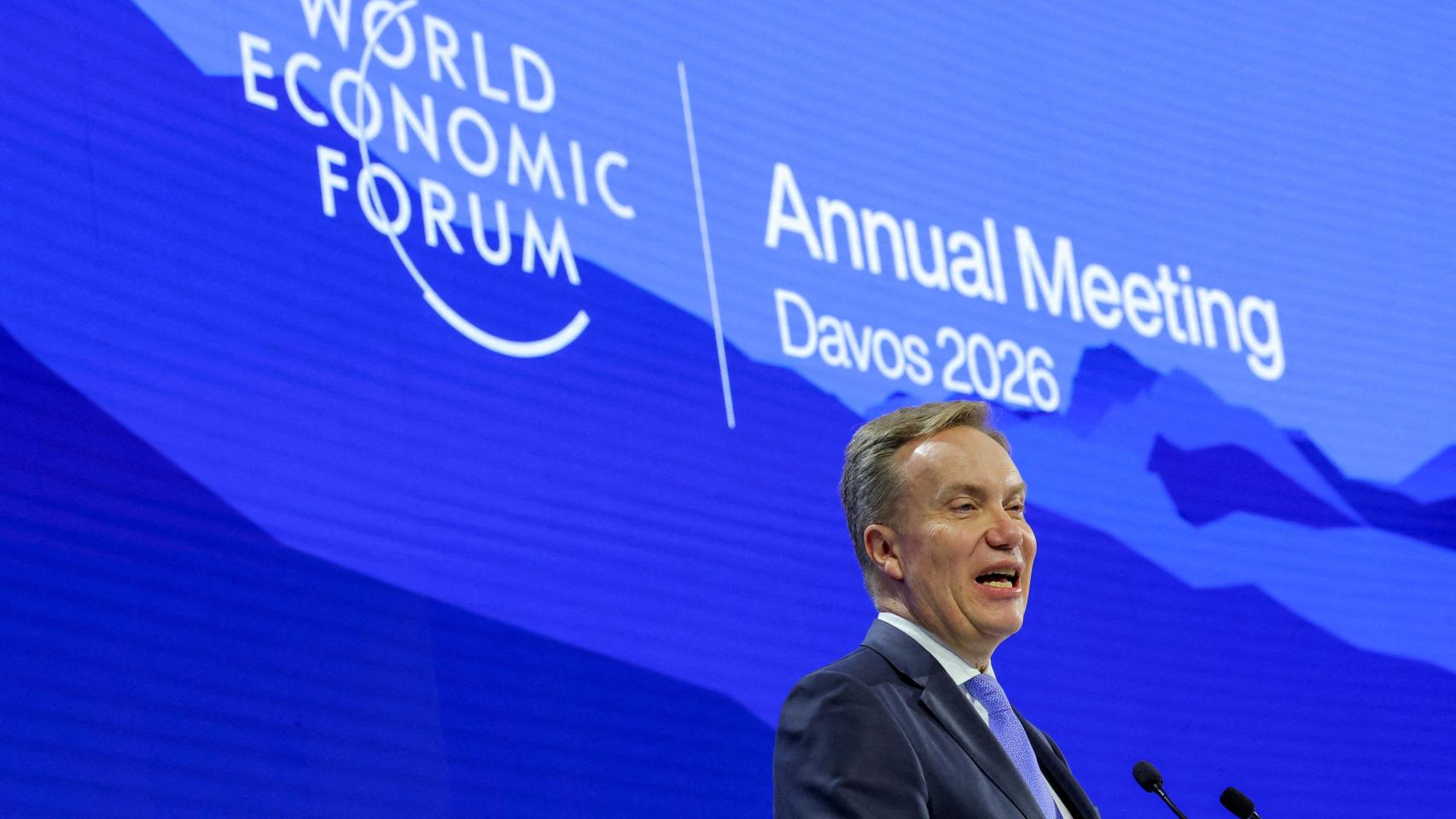 Dimite Borge Brende, presidente del Foro Económico de Davos, por sus vínculos con el pederasta Jeffrey Epstein