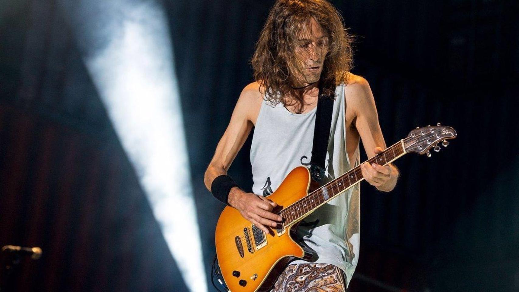 Muere Robe Iniesta, líder de Extremoduro | El cantante de rock fallece a los 63 años, reacciones y última hora