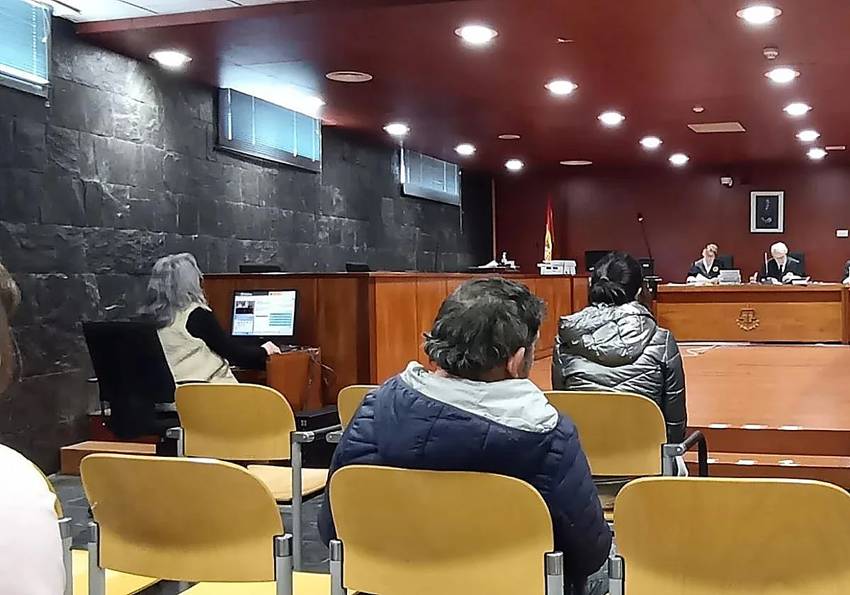 Un hombre estafado con 114.000 euros en Cáceres renuncia «por amor» a su devolución