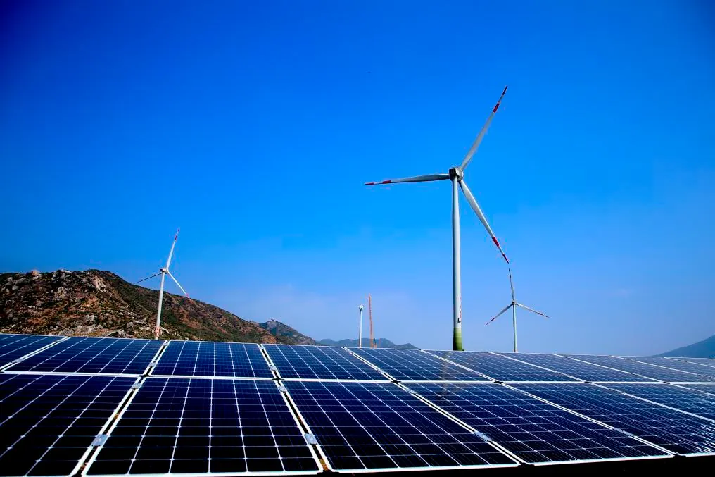 NextEra recibe luz verde judicial en Singapur para reclamar a España su laudo de 290 millones